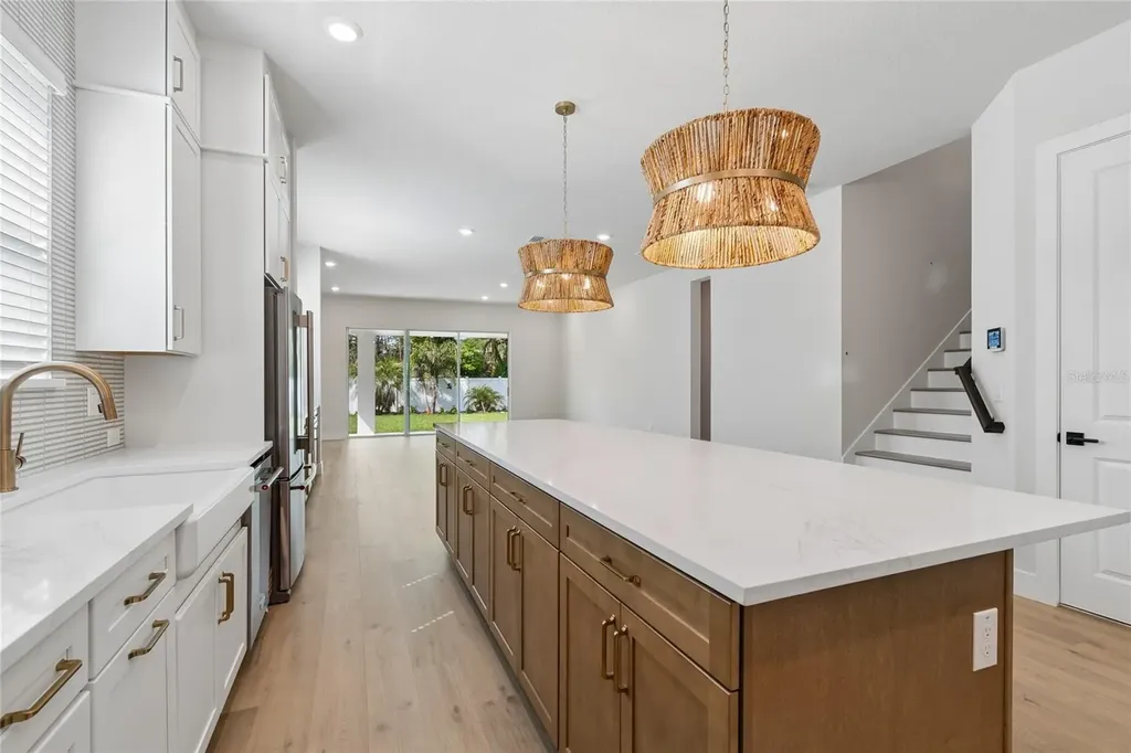3711 W De Leon Street Tampa FL 33609