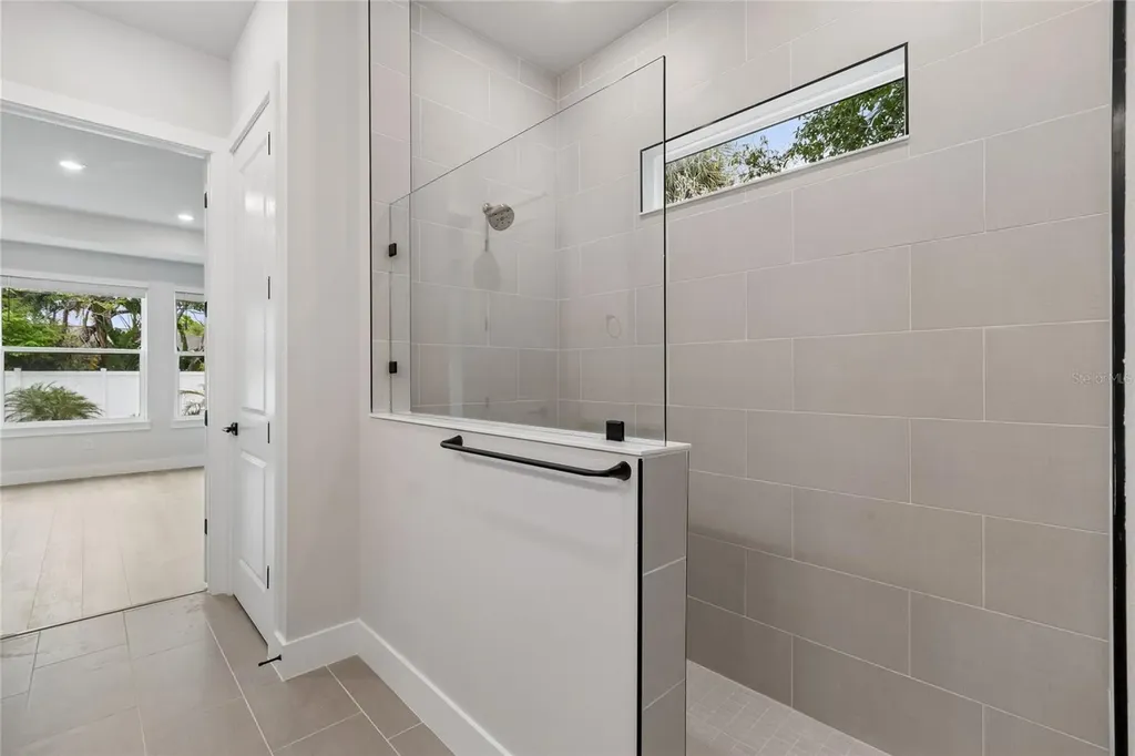 3711 W De Leon Street Tampa FL 33609