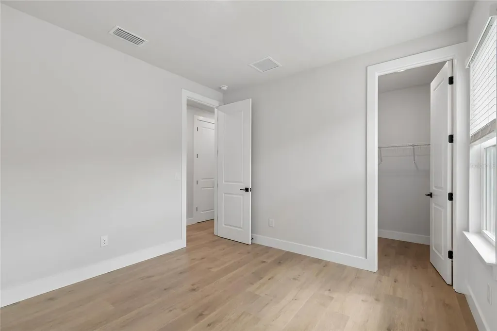 3711 W De Leon Street Tampa FL 33609