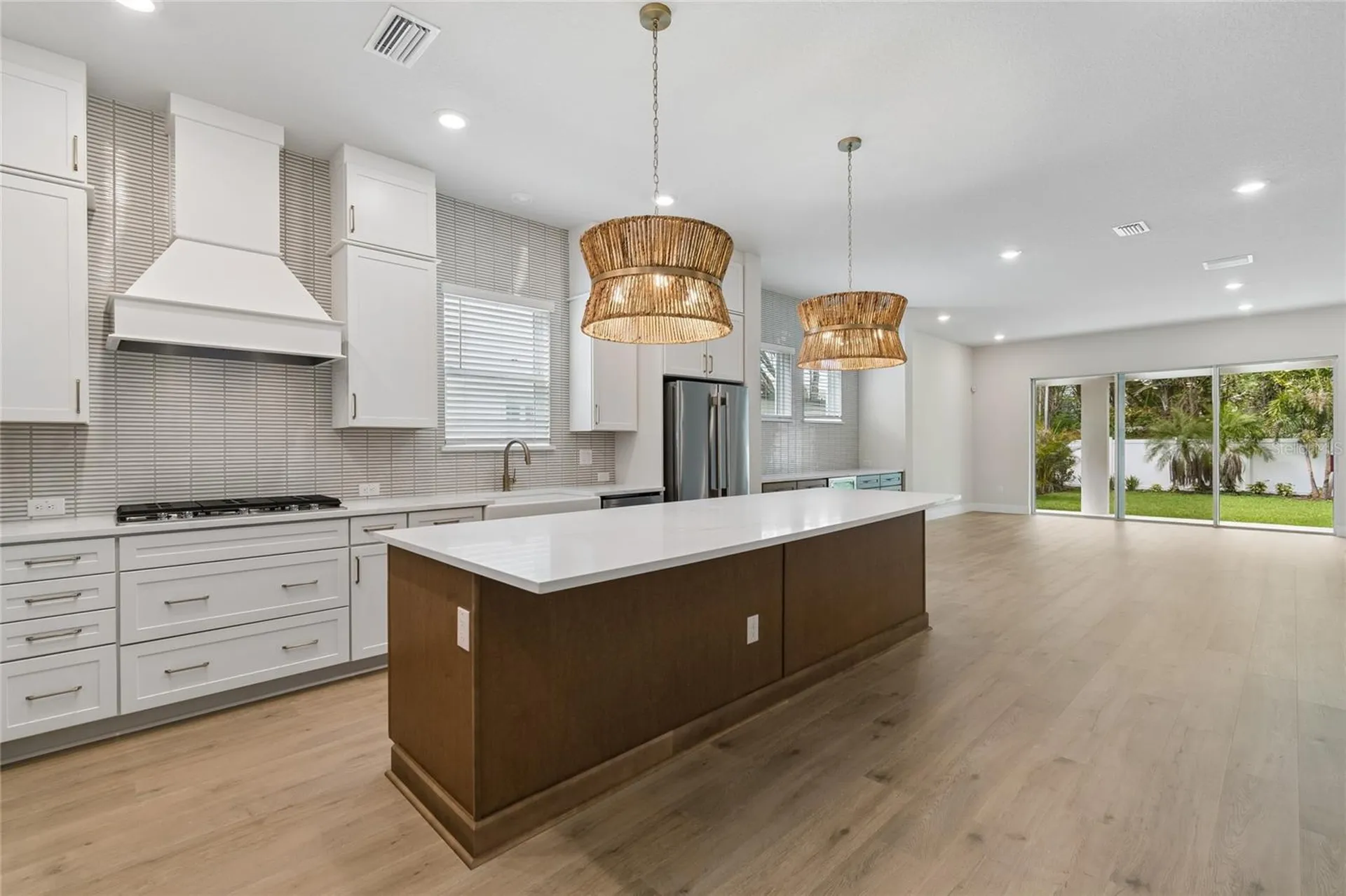 3711 W De Leon Street Tampa FL 33609