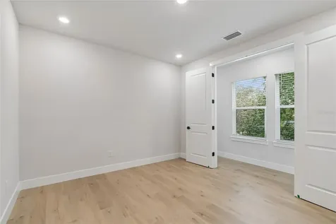 3711 W De Leon Street Tampa FL 33609