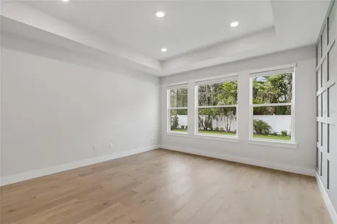 3711 W De Leon Street Tampa FL 33609