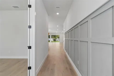 3711 W De Leon Street Tampa FL 33609