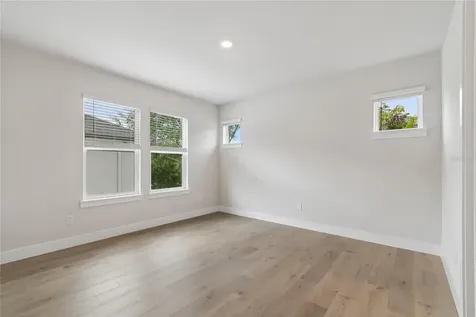 3711 W De Leon Street Tampa FL 33609