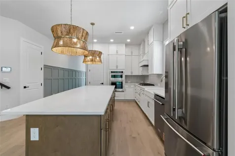 3711 W De Leon Street Tampa FL 33609