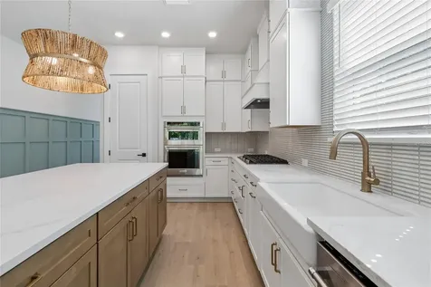 3711 W De Leon Street Tampa FL 33609