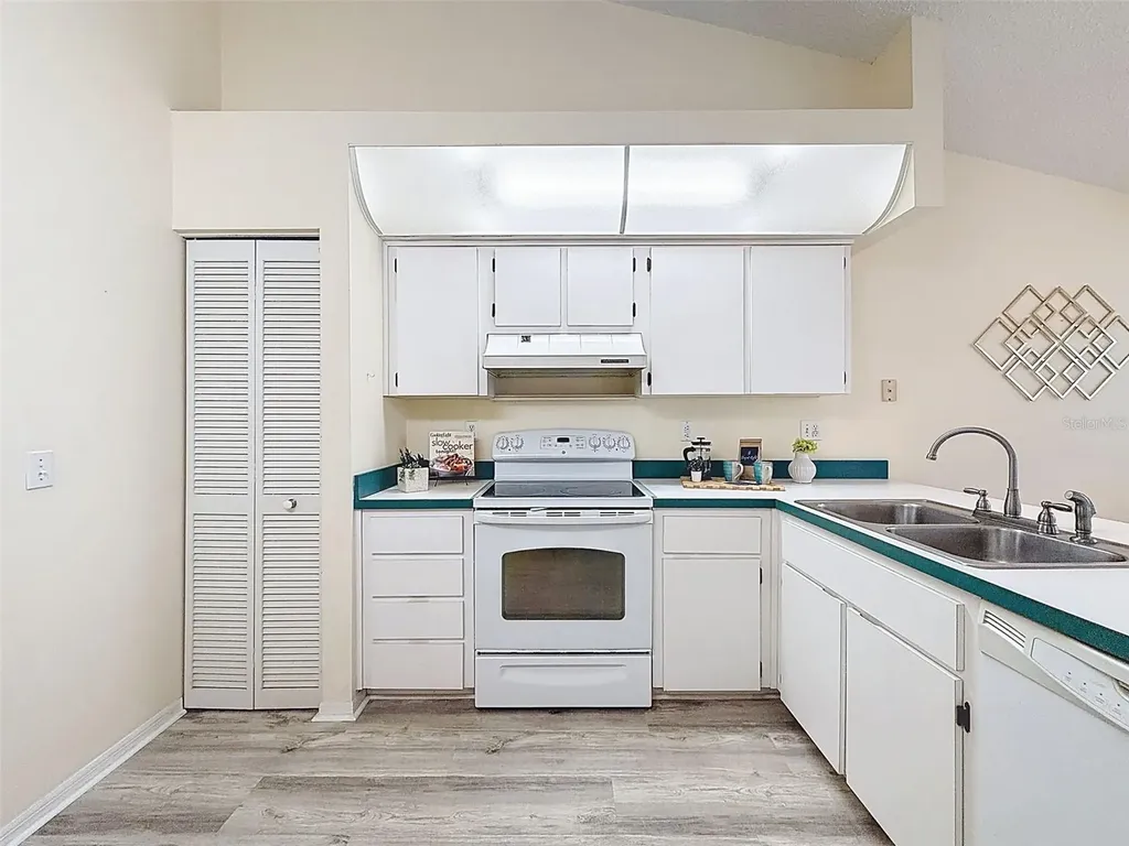 9434 Holnwon Court Hudson FL 34667