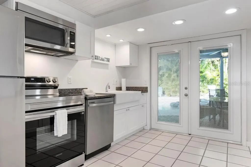 314 61st Street Holmes Beach FL 34217