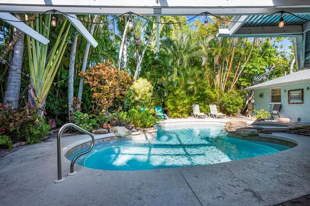 314 61st Street Holmes Beach FL 34217