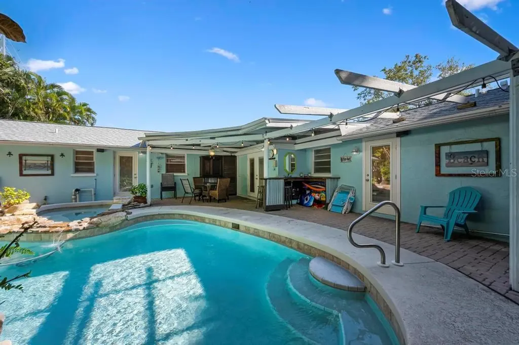 314 61st Street Holmes Beach FL 34217