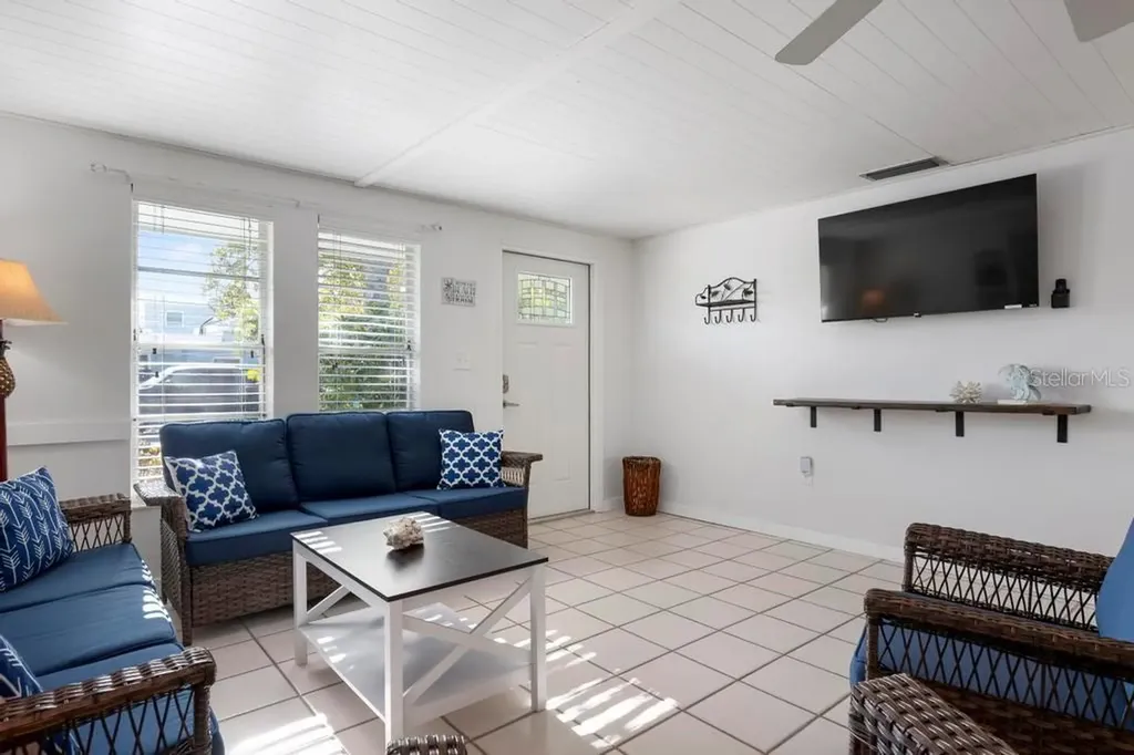 314 61st Street Holmes Beach FL 34217
