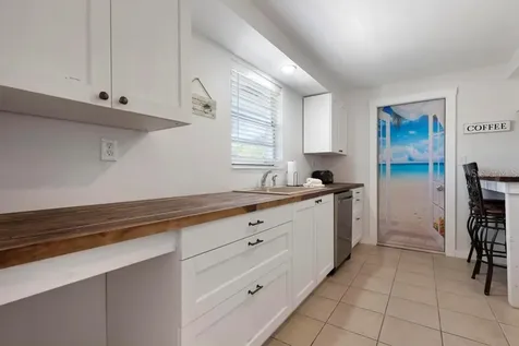 314 61st Street Holmes Beach FL 34217