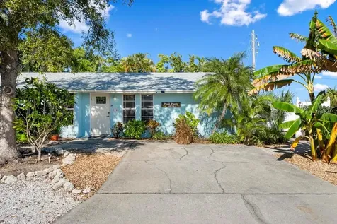 314 61st Street Holmes Beach FL 34217