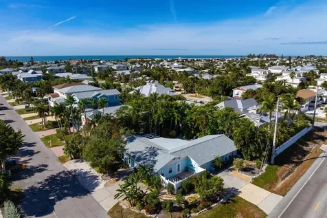 314 61st Street Holmes Beach FL 34217