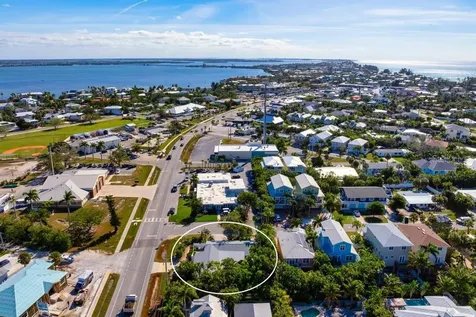 314 61st Street Holmes Beach FL 34217