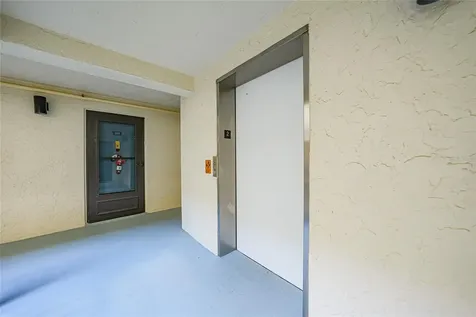1701 Beach Road Englewood FL 34223
