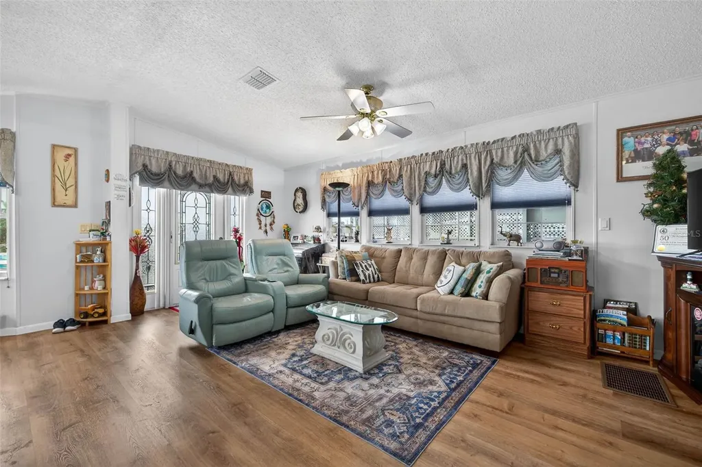 35051 Condominium Boulevard Zephyrhills FL 33541