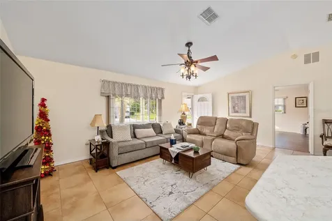 8516 SE 137th Loop Summerfield FL 34491