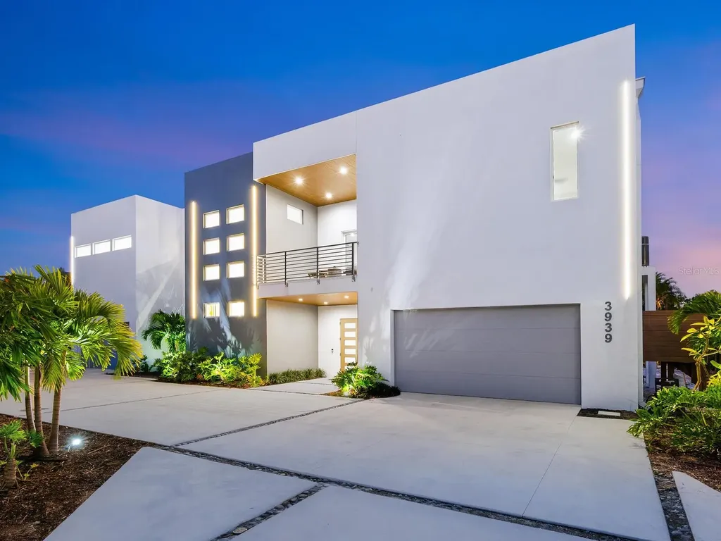 3939 Higel Avenue Sarasota FL 34242