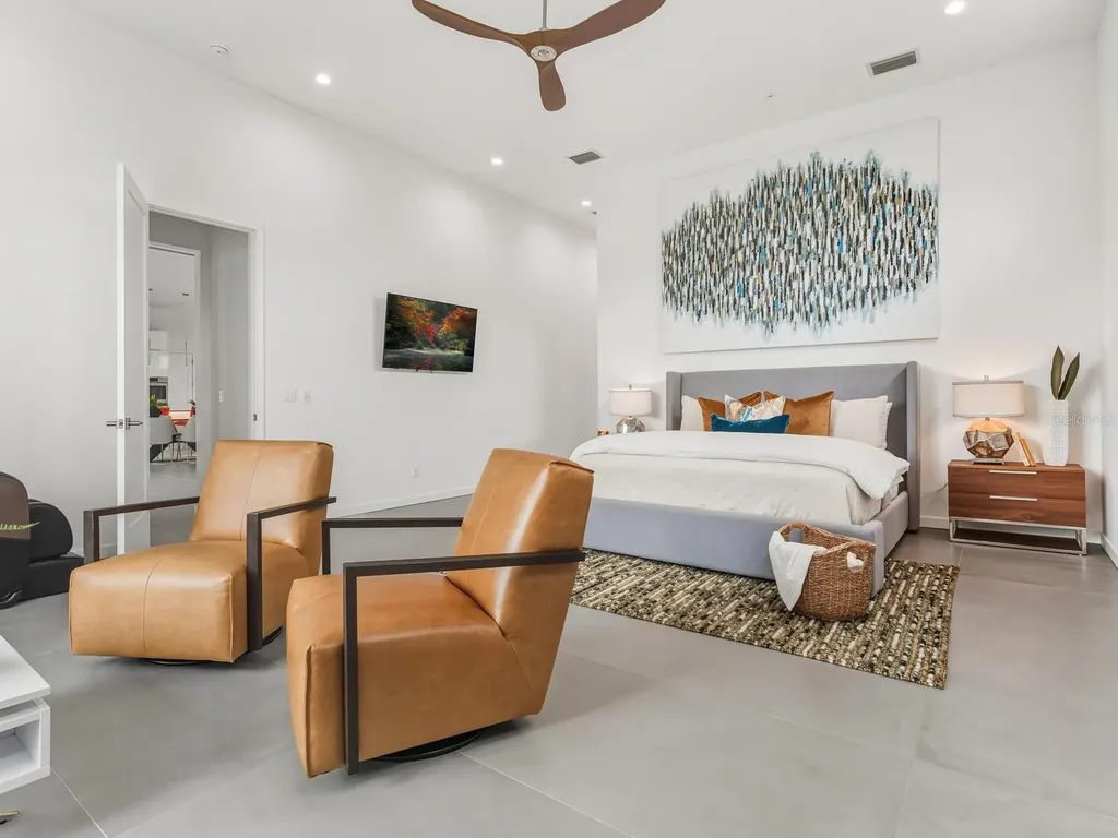 3939 Higel Avenue Sarasota FL 34242