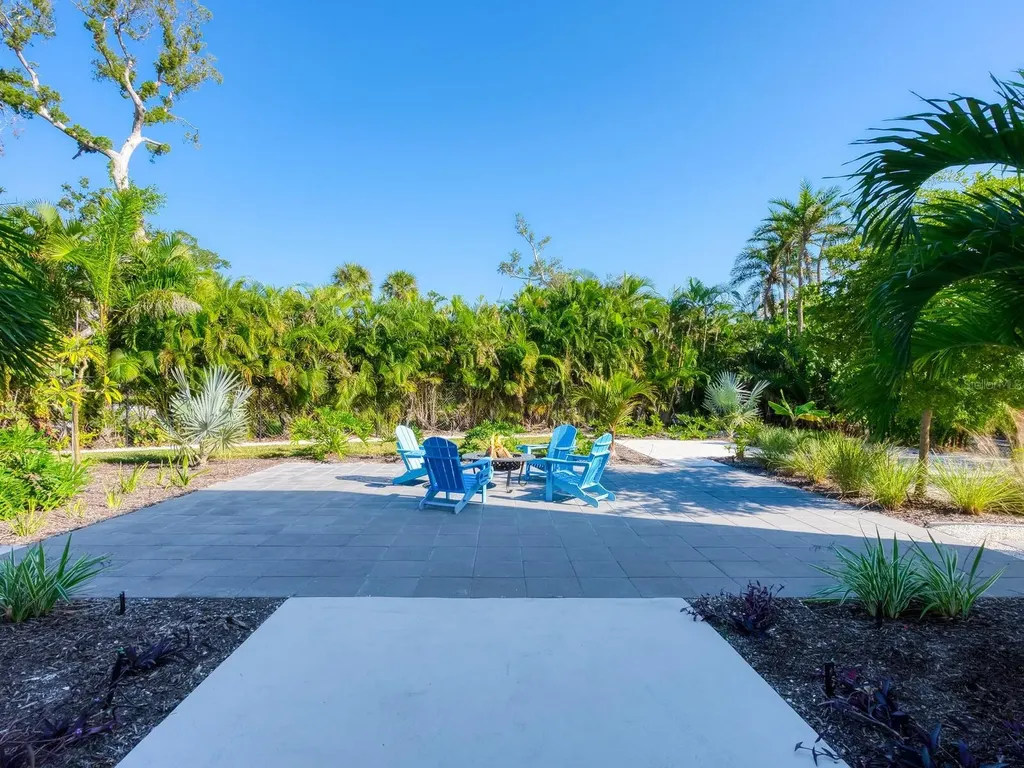 3939 Higel Avenue Sarasota FL 34242