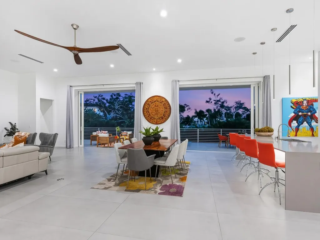 3939 Higel Avenue Sarasota FL 34242