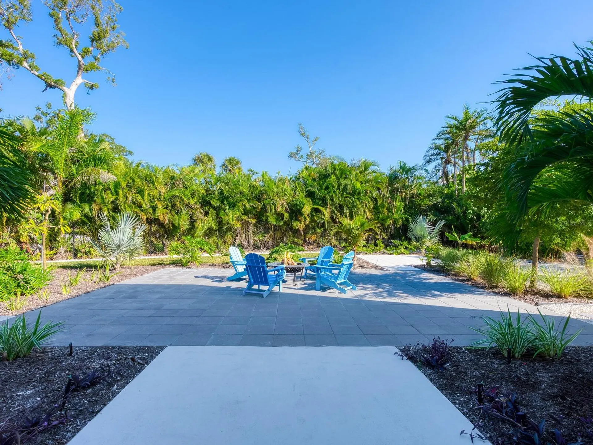 3939 Higel Avenue Sarasota FL 34242