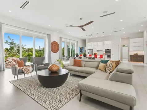3939 Higel Avenue Sarasota FL 34242