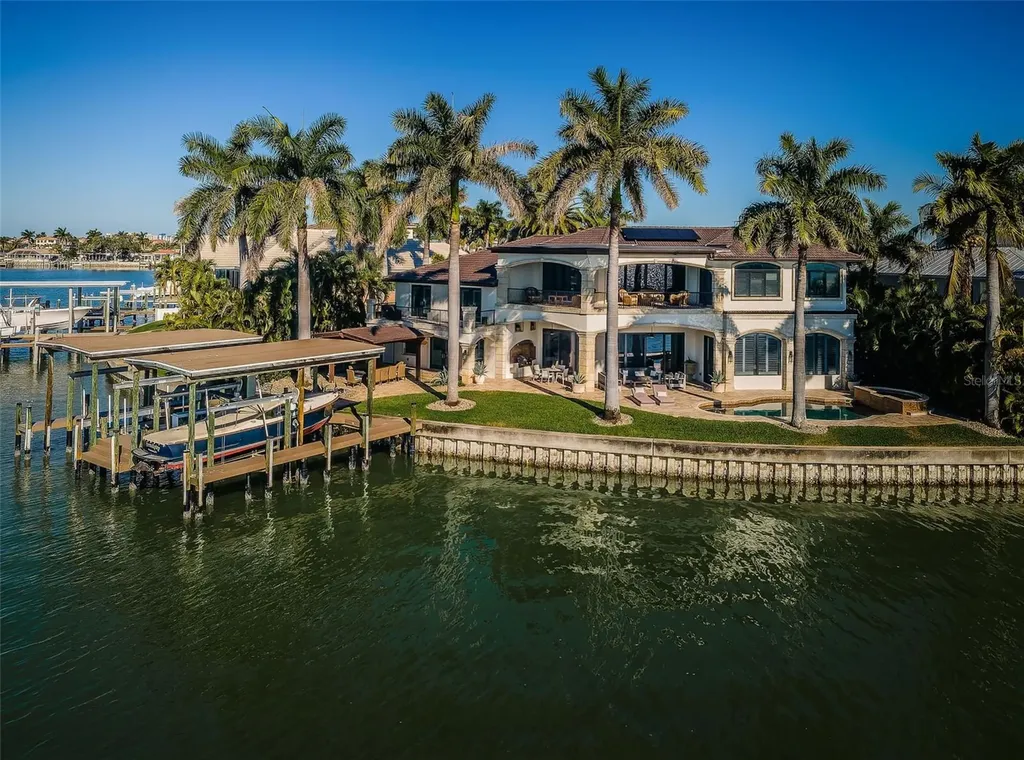 7800 9th Avenue S St Petersburg FL 33707