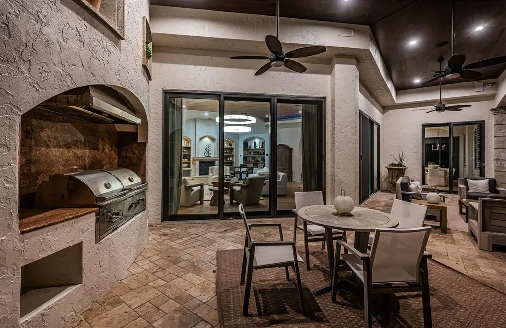 7800 9th Avenue S St Petersburg FL 33707
