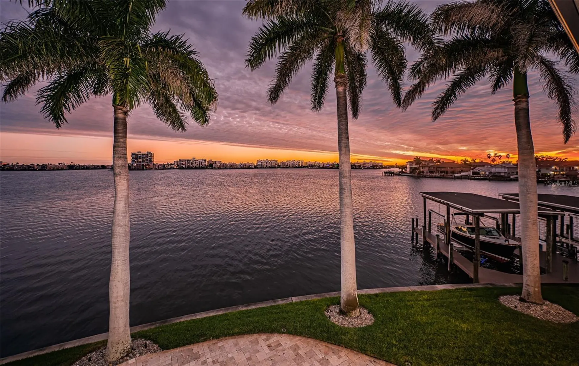 7800 9th Avenue S St Petersburg FL 33707