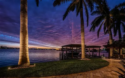 7800 9th Avenue S St Petersburg FL 33707