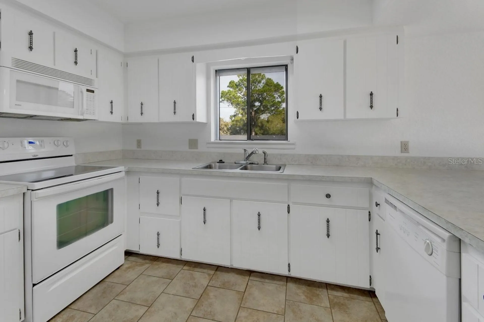 600 N Boundary Avenue Deland FL 32720