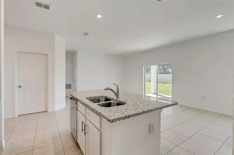408 Shoreview Sands Avenue Mascotte FL 34753