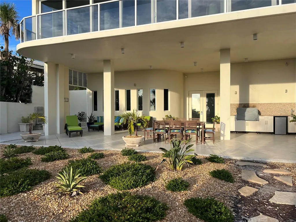 534 Beach Road Sarasota FL 34242