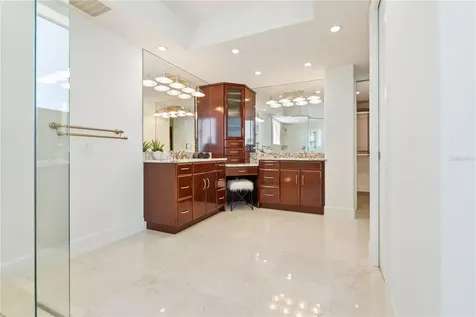 534 Beach Road Sarasota FL 34242
