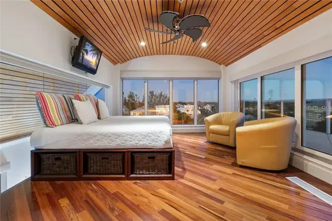 534 Beach Road Sarasota FL 34242
