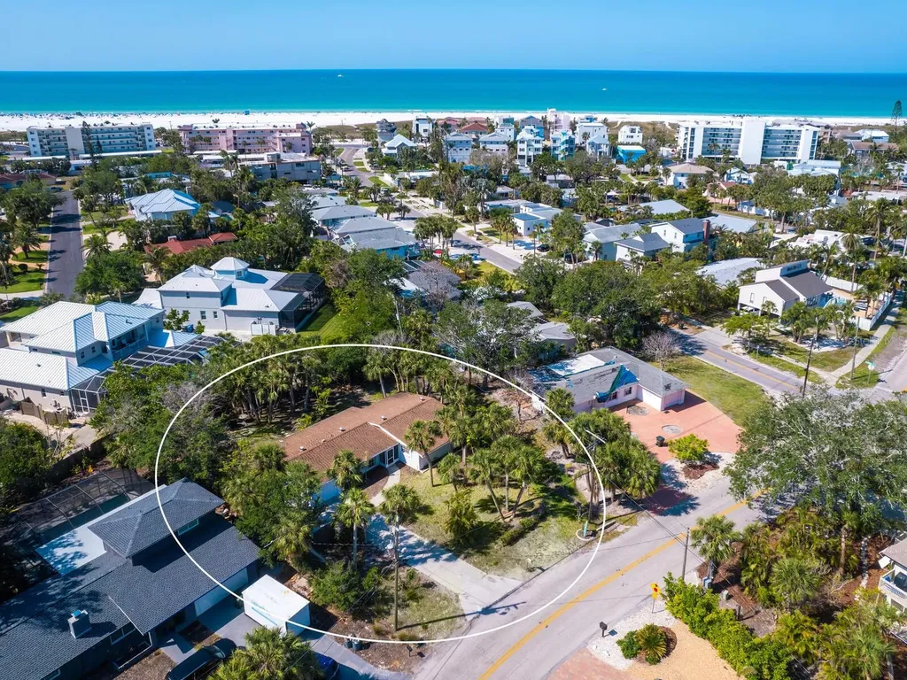 734 Canal Road Sarasota FL 34242