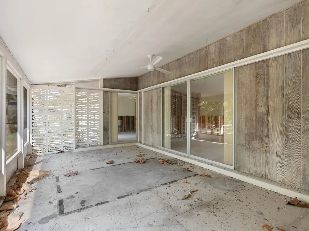 734 Canal Road Sarasota FL 34242