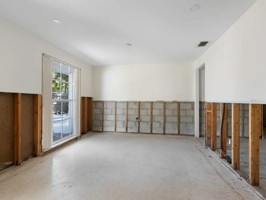 734 Canal Road Sarasota FL 34242