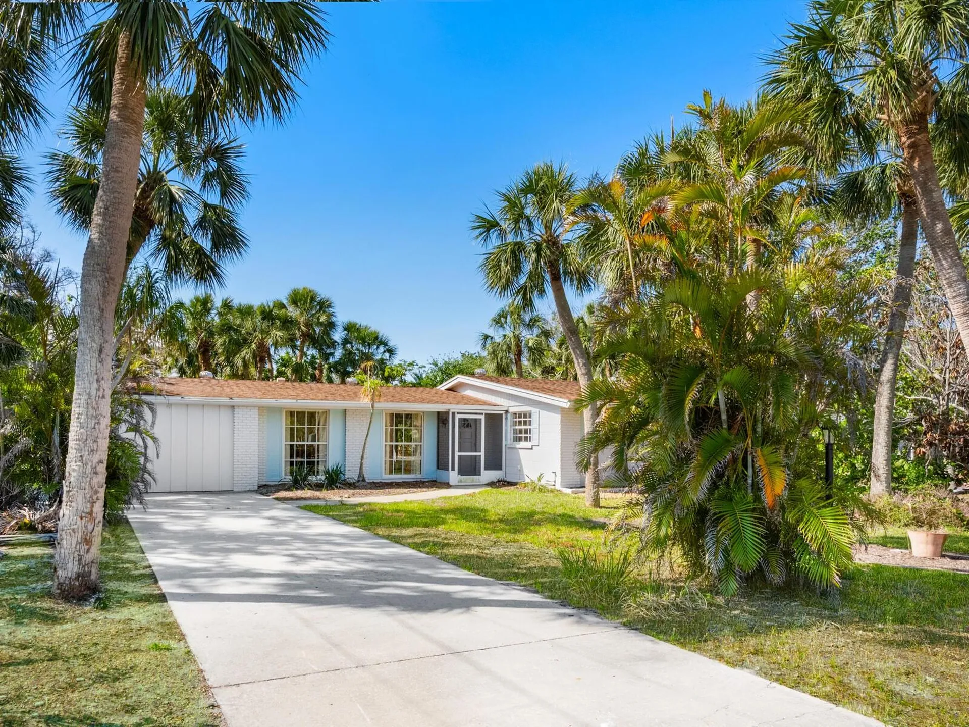 734 Canal Road Sarasota FL 34242