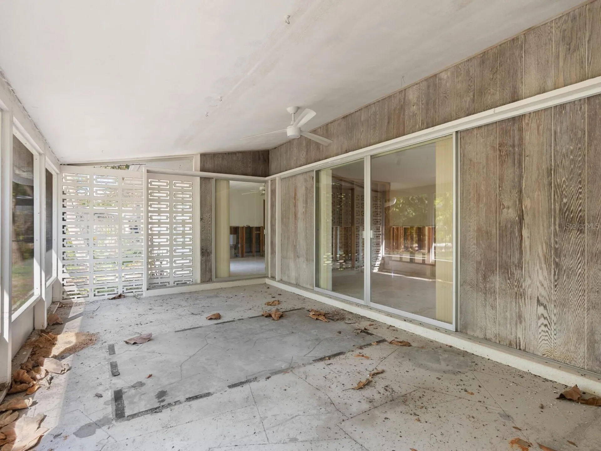 734 Canal Road Sarasota FL 34242