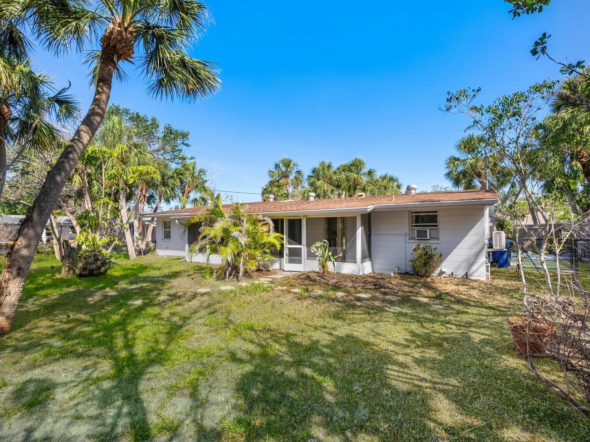 734 Canal Road Sarasota FL 34242