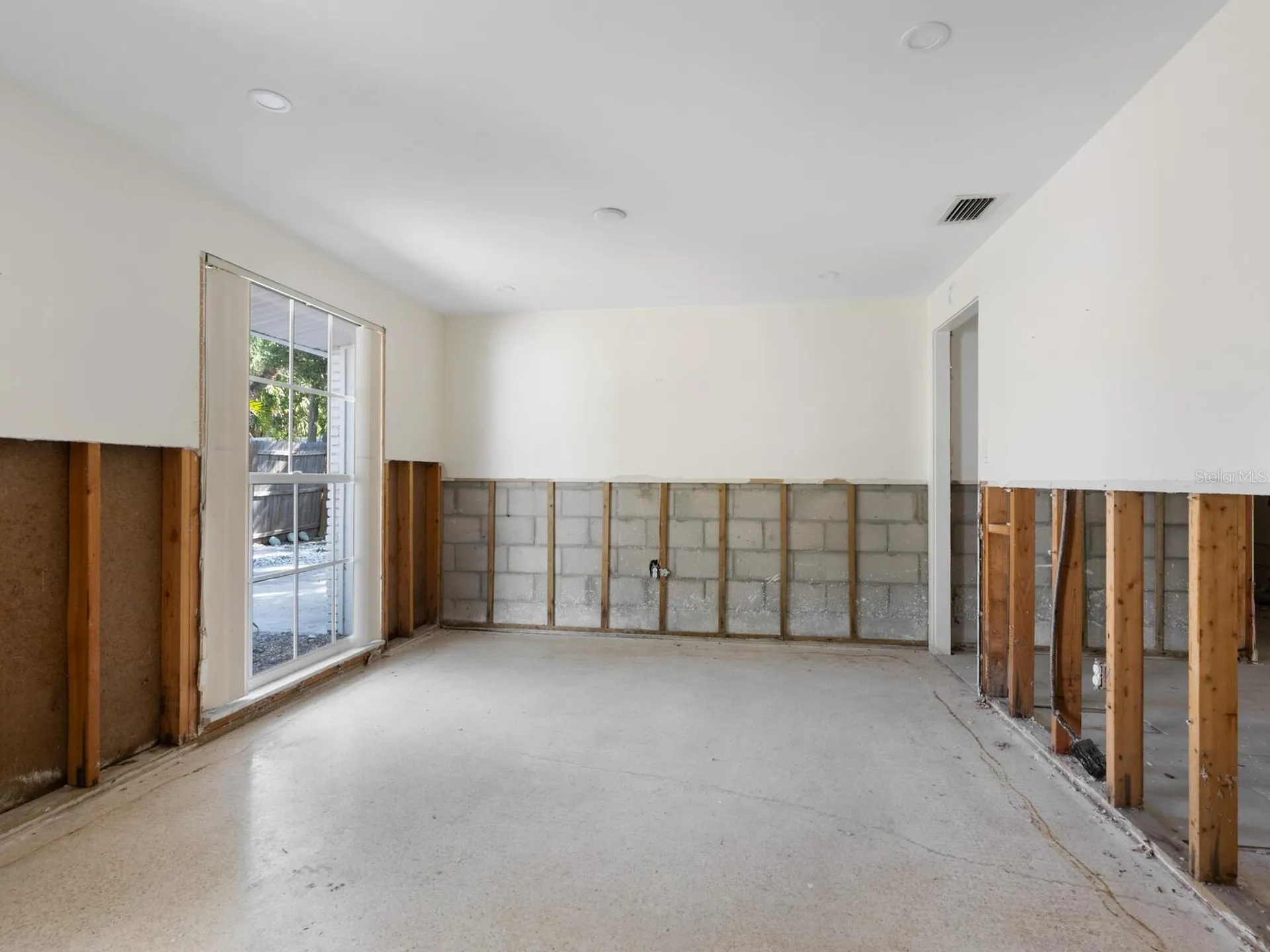 734 Canal Road Sarasota FL 34242