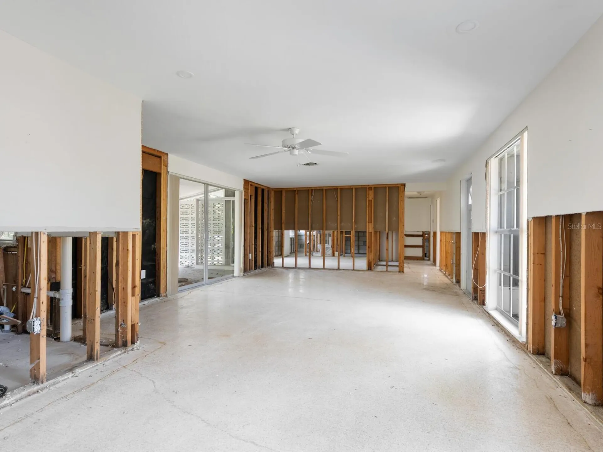 734 Canal Road Sarasota FL 34242