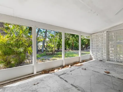 734 Canal Road Sarasota FL 34242