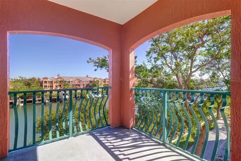 2730 Via Tivoli Clearwater FL 33764