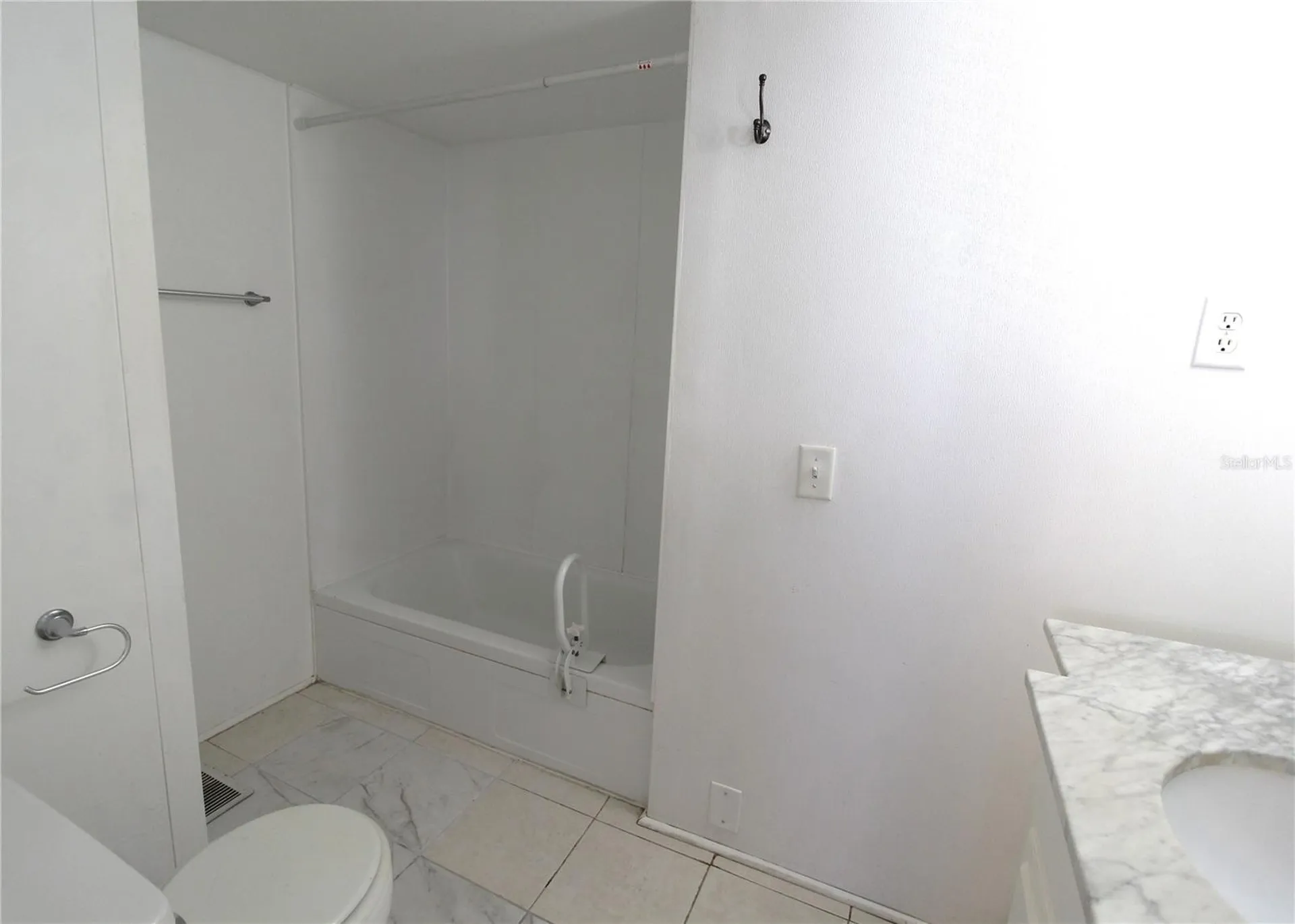 503 51st Avenue W Bradenton FL 34207