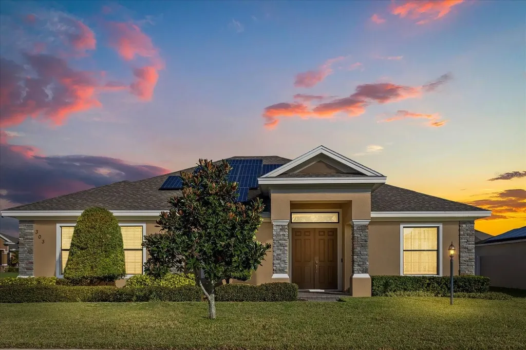 303 Lake Mariana Place Auburndale FL 33823