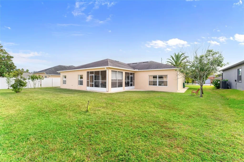 16 London Drive Palm Coast FL 32137
